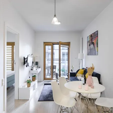 With Balcony Апартаменти Варшава
