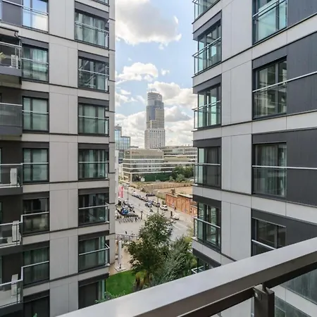 Апартаменти With Balcony *