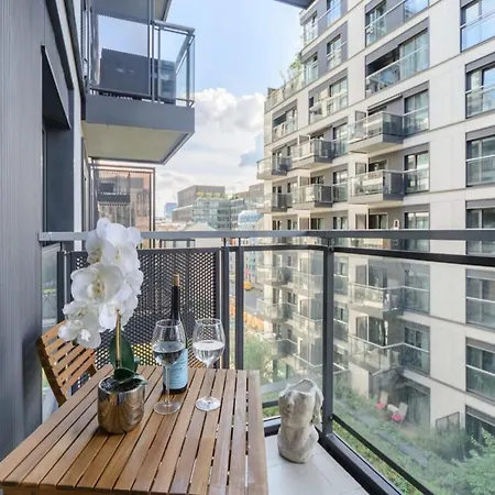 With Balcony Апартаменти *